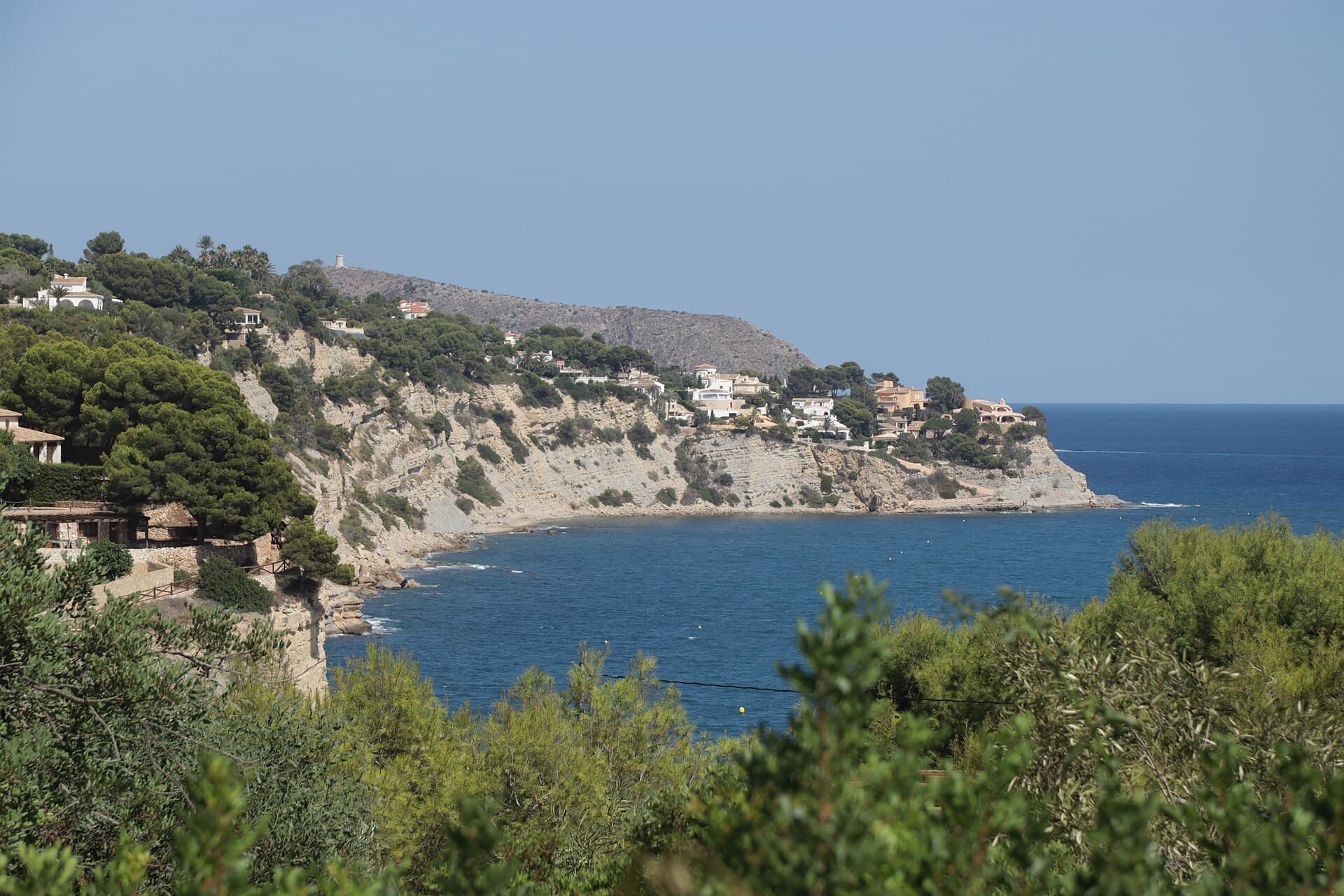 Benissa-viker (Cala del Baladrar, Benissa Costa, Spain). Privat seiling med skipper fra Altea, Costa Blanca